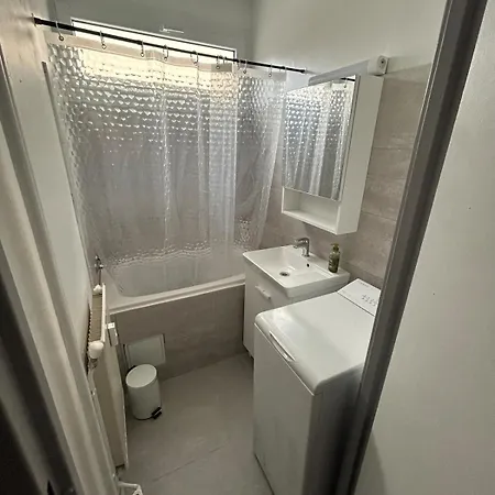 Center Parking Clim Wifi Bathroom Apartment *