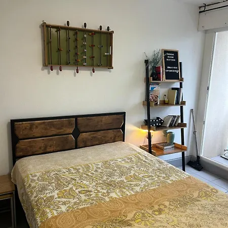 Center Parking Clim Wifi Bathroom Apartamento Nimes